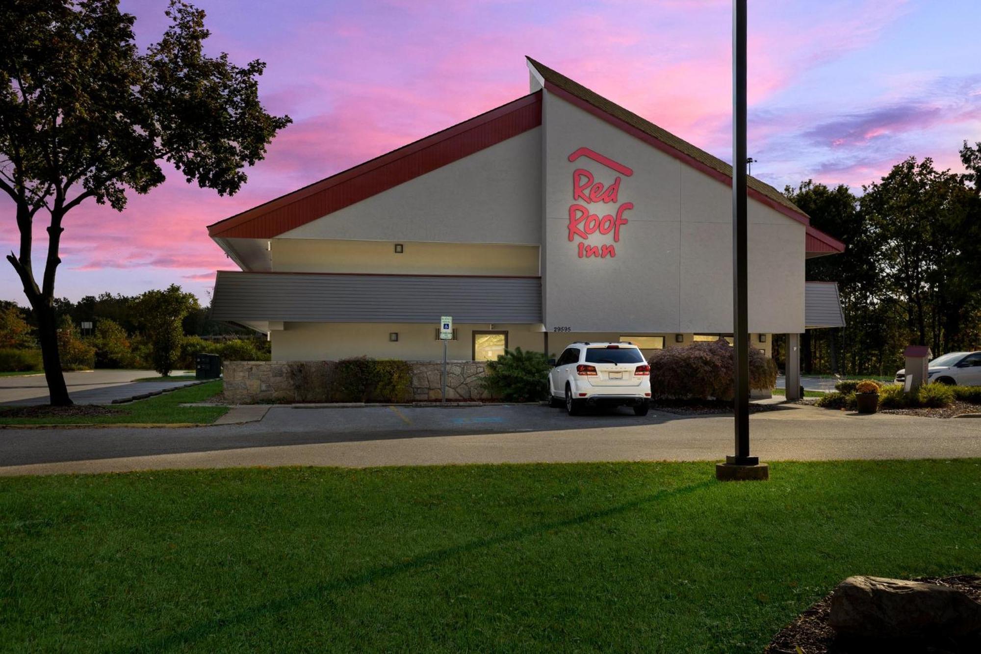 Red Roof Inn Cleveland - ווסטלייק מראה חיצוני תמונה