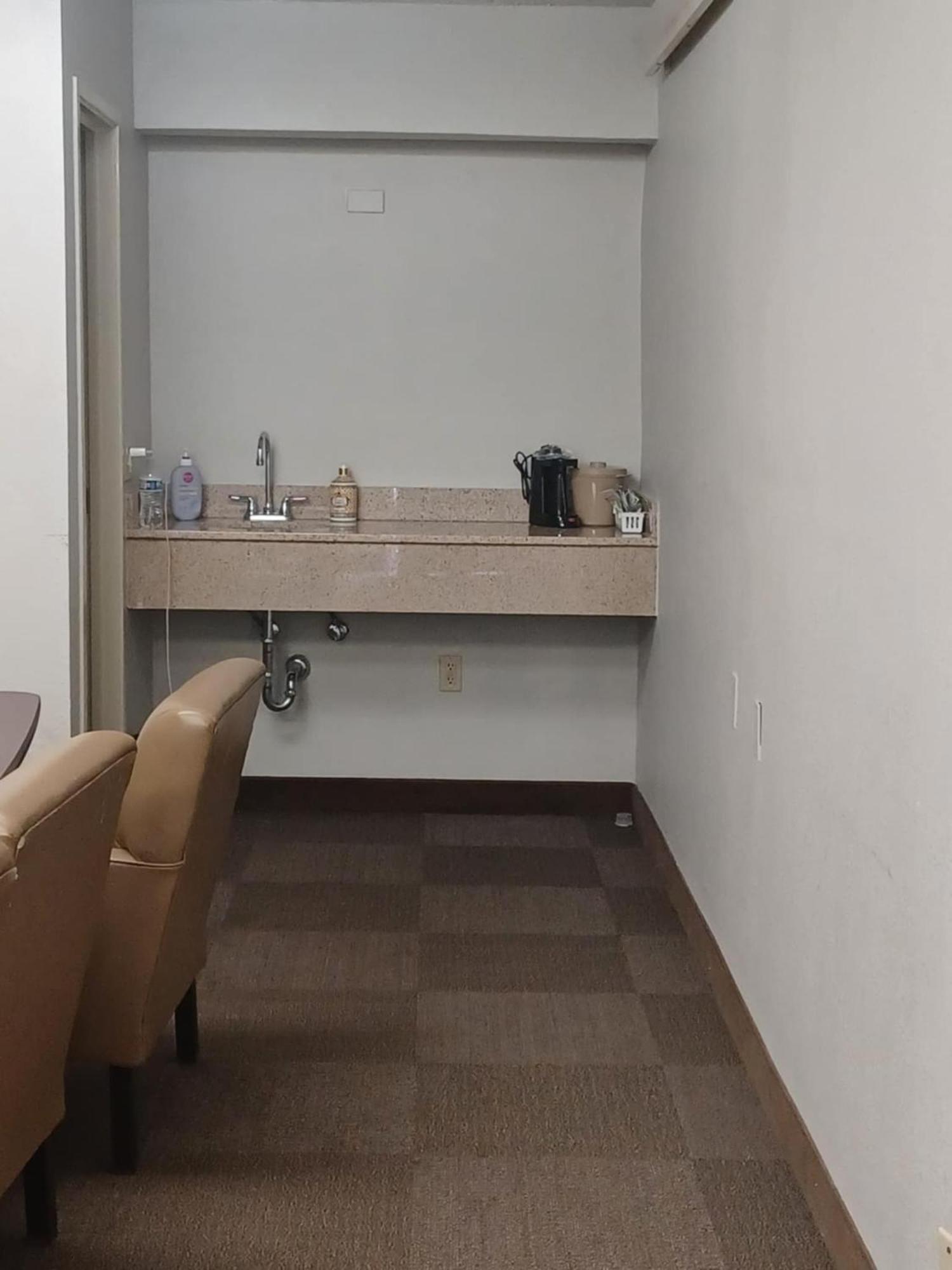 Red Roof Inn Cleveland - ווסטלייק מראה חיצוני תמונה